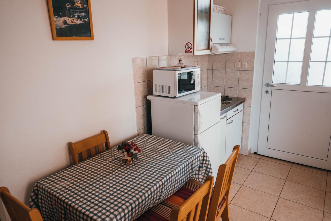 Apartments Visnjic Zaboric Buitenkant foto