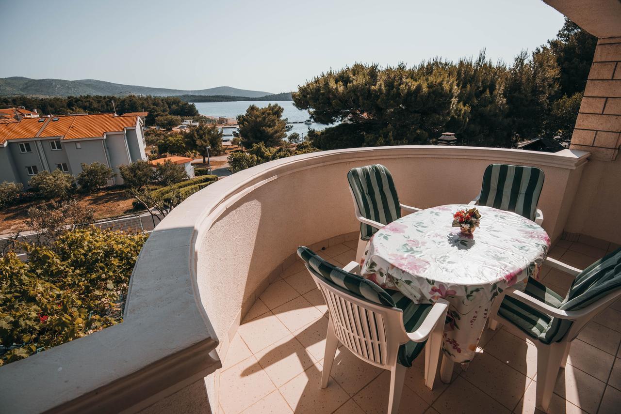 Apartments Visnjic Zaboric Buitenkant foto